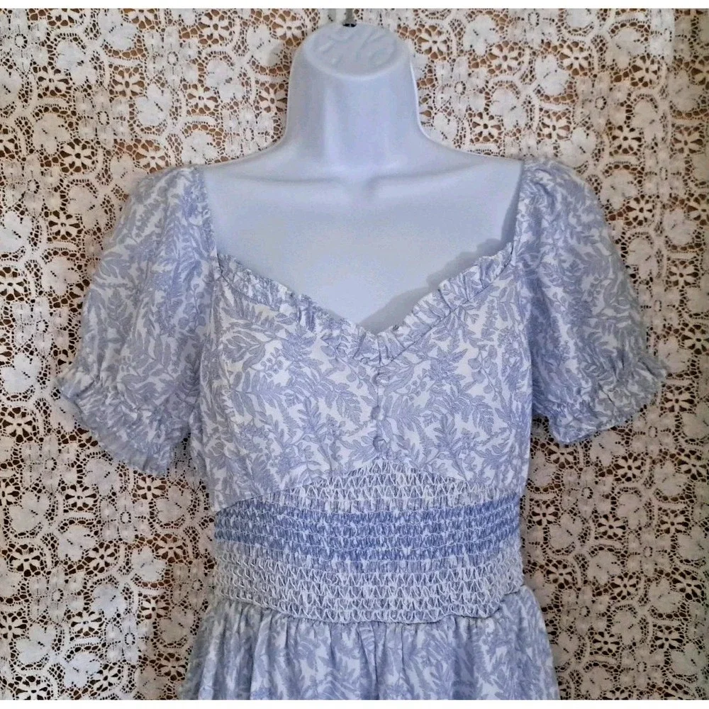 Lulus Mini Dress L Periwinkle Blue Print Puff Sleeve Sweetheart Neckline Smocked